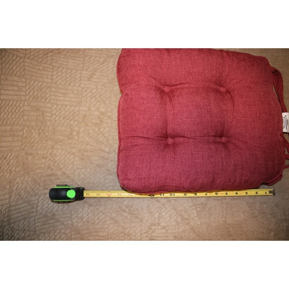 Puredown Chair Pad 15.5x15.5 Burgundy Red Tufted Non-Slip Dining Kitchen 4 Pack